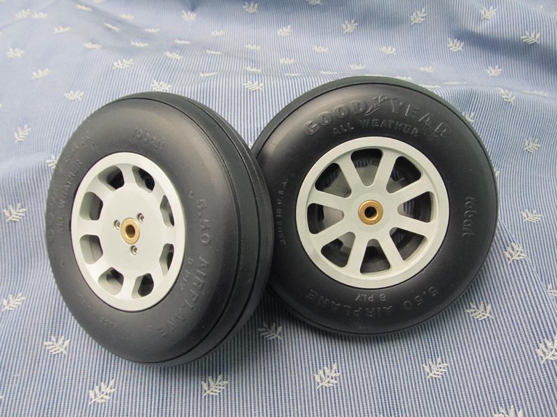 Sierra Giant Scale 5 1/2" P-47 Wheel