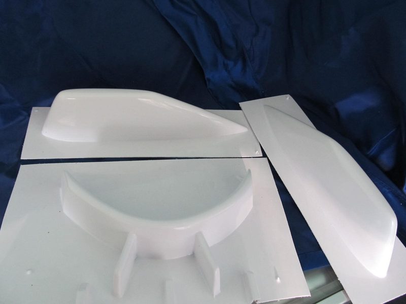 P-47 Thunderbolt 92" Cowl Scoop and Bomb Pylons