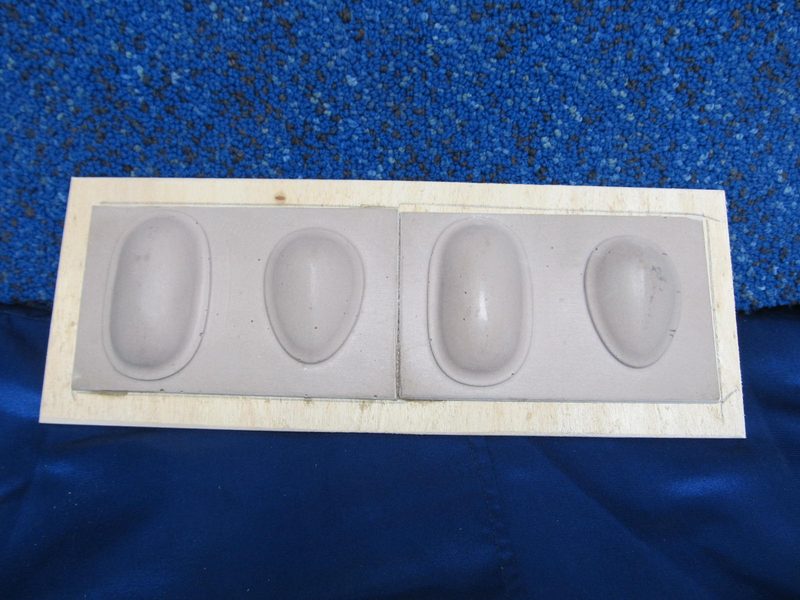 Vailly Typhoon Cannon blisters on top of wing