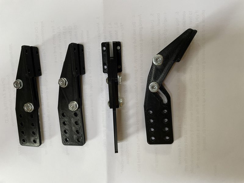 1/5 & 1/4 Scale Fowler Flap Hinges (4 / package)